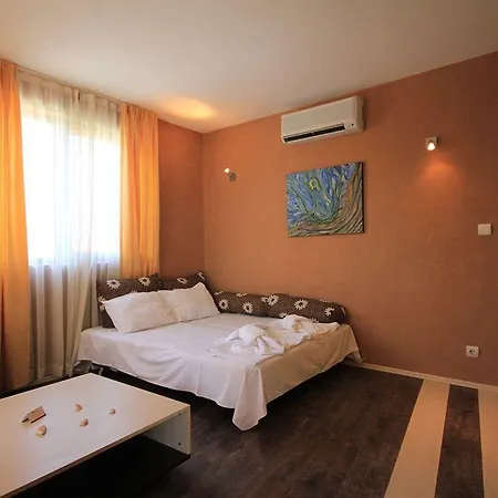 Coral Pensjonat 3*