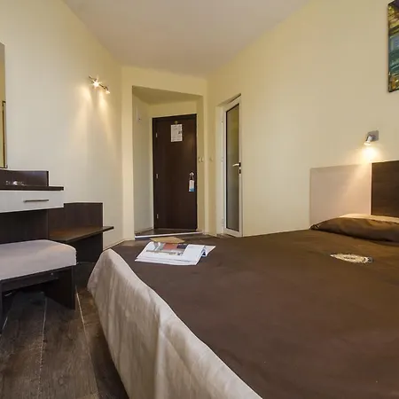 Coral 3* Obzor