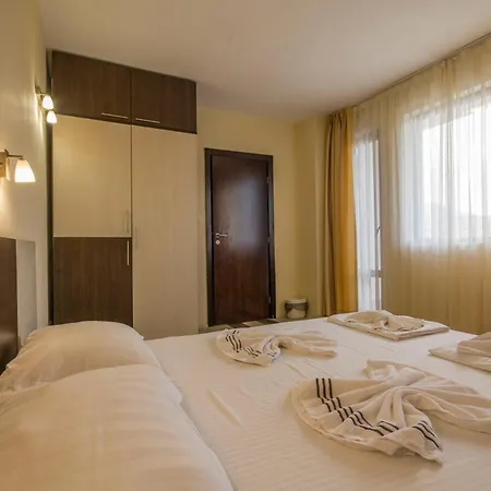 Coral 3* Obzor