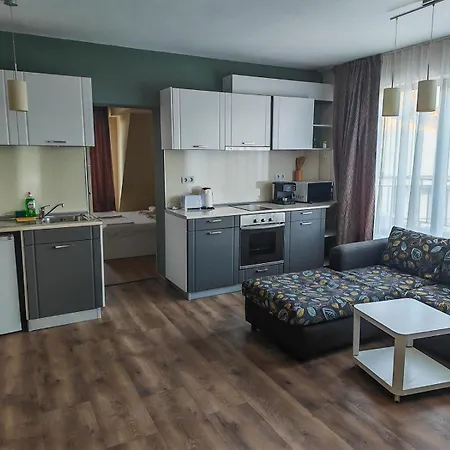 Konukevi Coral 3*