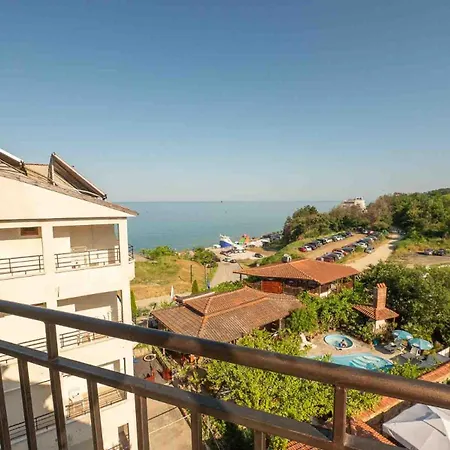 Coral 3* Obzor