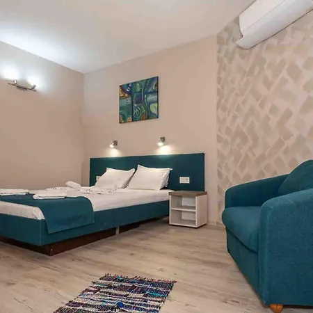 Konukevi Coral 3*