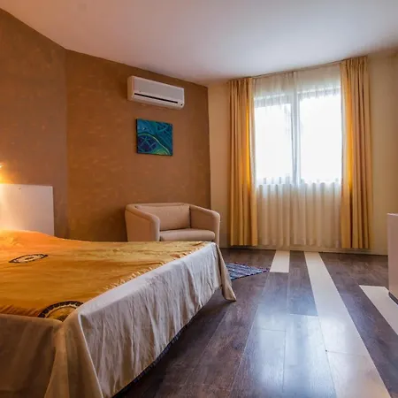 Coral Гостевой дом 3*