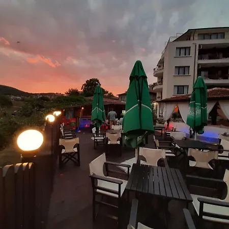 Coral 3* Obzor