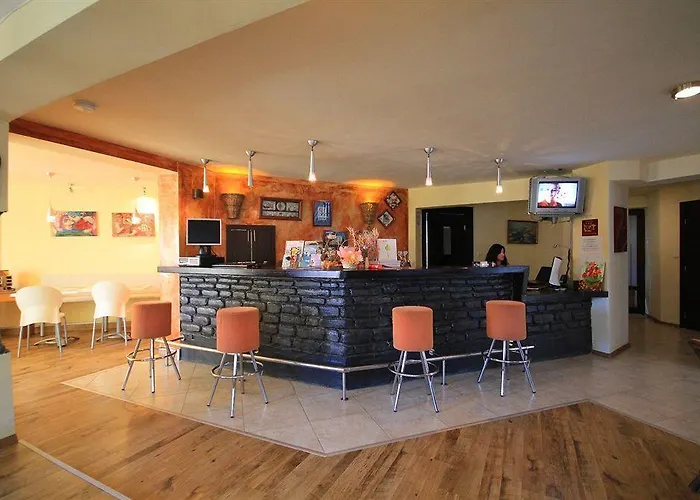 Coral 招待所 奥布佐尔